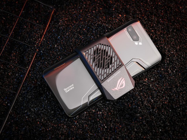 体验120Hz刷新率屏 ROG在打造下一个游戏生态